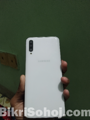 Samsung Galaxy A70 – 6GB RAM, 128GB ROM